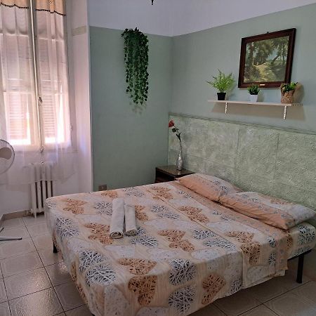 Camera Privata Vicino Al Teatro Ariston Apartment Sanremo Luaran gambar