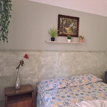 Camera Privata Vicino Al Teatro Ariston Apartment Sanremo Luaran gambar